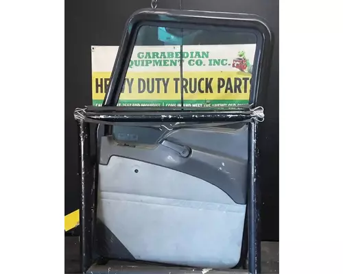 MACK CXU613 Door Assembly, Front