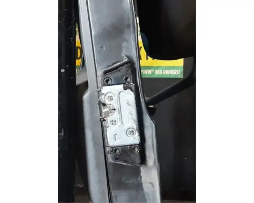 MACK CXU613 Door Assembly, Front