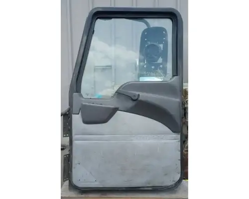 MACK CXU613 Door Assembly, Front