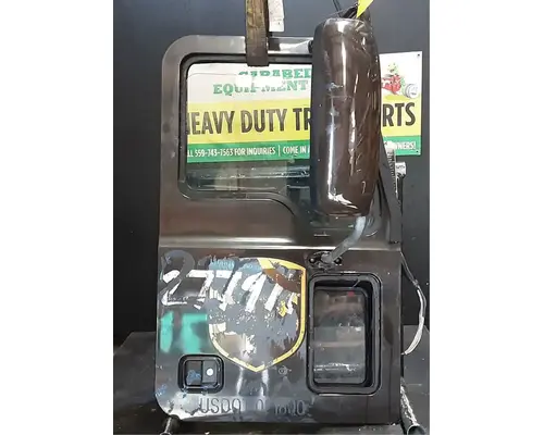 MACK CXU613 Door Assembly, Front