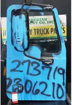 MACK CXU613 Door Assembly, Front