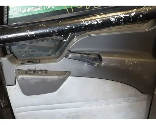 MACK CXU613 Door Assembly, Front