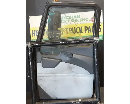 MACK CXU613 Door Assembly, Front