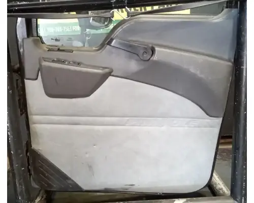MACK CXU613 Door Assembly, Front