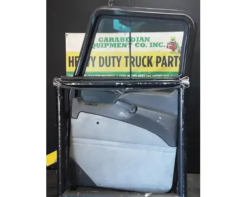 MACK CXU613 Door Assembly, Front