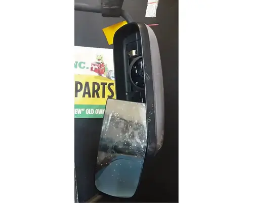 MACK CXU613 Door Assembly, Front