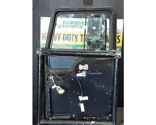 MACK CXU613 Door Assembly, Front