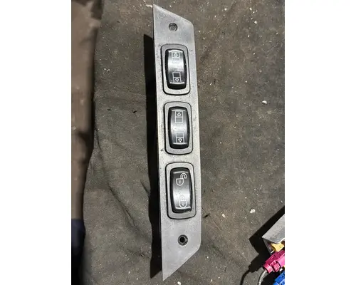 MACK CXU613 Door Electrical Switch