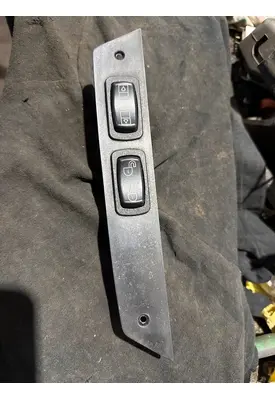 MACK CXU613 Door Electrical Switch