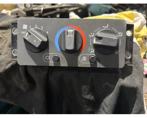 MACK CXU613 ECM (HVAC)climate control