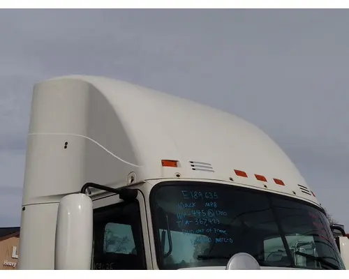MACK CXU613 FAIRING, WIND DEFLECTOR ROOF