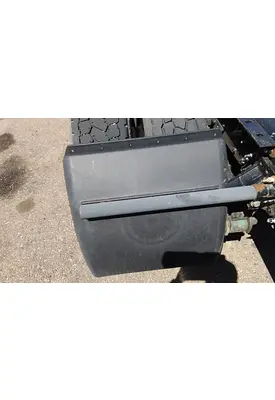 MACK CXU613 FENDER, QUARTER/HALF REAR