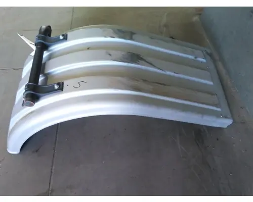 MACK CXU613 FENDER, QUARTERHALF REAR