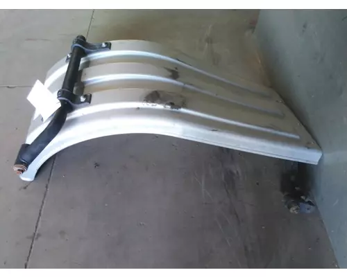 MACK CXU613 FENDER, QUARTERHALF REAR
