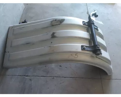 MACK CXU613 FENDER, QUARTERHALF REAR