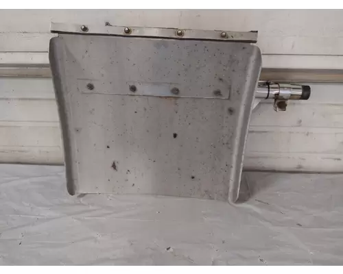 MACK CXU613 FENDER, QUARTERHALF REAR