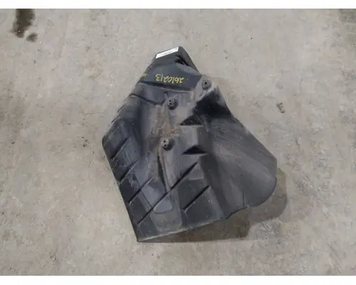 MACK CXU613 FENDER, SPLASH SHIELDGUARD