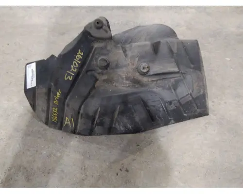 MACK CXU613 FENDER, SPLASH SHIELDGUARD