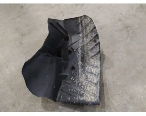 MACK CXU613 FENDER, SPLASH SHIELDGUARD