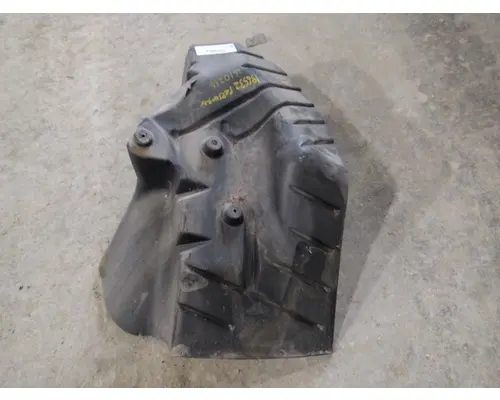MACK CXU613 FENDER, SPLASH SHIELDGUARD