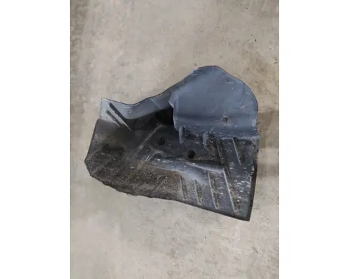 MACK CXU613 FENDER, SPLASH SHIELDGUARD