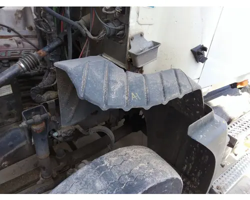 MACK CXU613 FENDER, SPLASH SHIELDGUARD