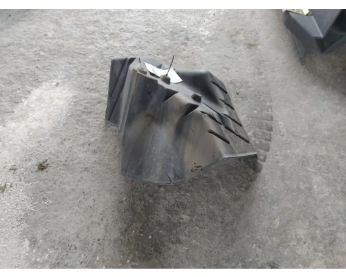 MACK CXU613 FENDER, SPLASH SHIELDGUARD