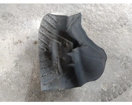 MACK CXU613 FENDER, SPLASH SHIELDGUARD