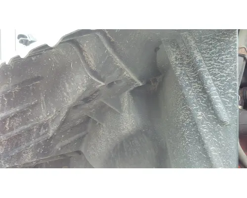 MACK CXU613 FENDER, SPLASH SHIELDGUARD