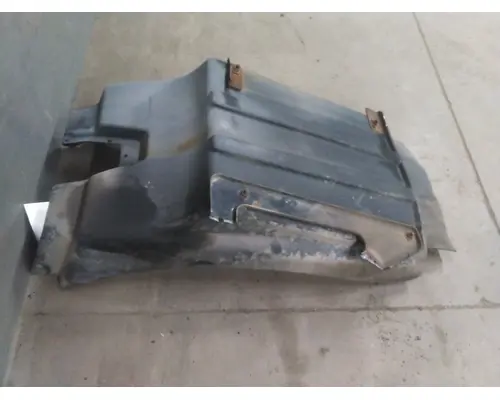 MACK CXU613 FENDER EXTENSION