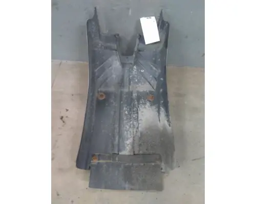 MACK CXU613 FENDER EXTENSION
