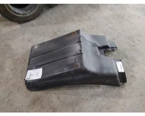 MACK CXU613 FENDER EXTENSION