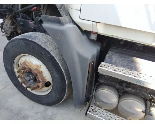 MACK CXU613 FENDER EXTENSION