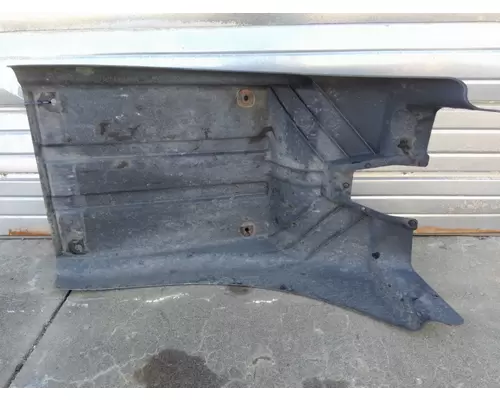 MACK CXU613 FENDER EXTENSION
