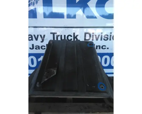 MACK CXU613 FENDER EXTENSION