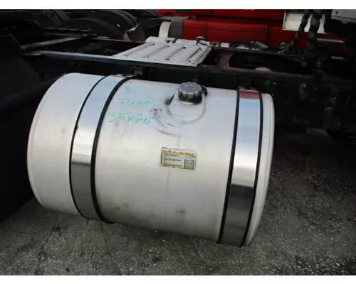 MACK CXU613 FUEL TANK