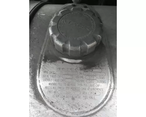 MACK CXU613 FUEL TANK