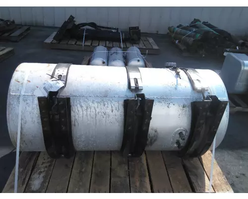 MACK CXU613 FUEL TANK