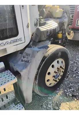 MACK CXU613 Fender Extension
