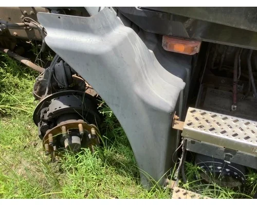 MACK CXU613 Fender Extension