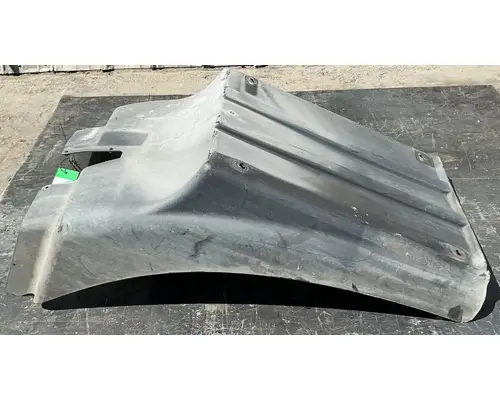 MACK CXU613 Fender Extension
