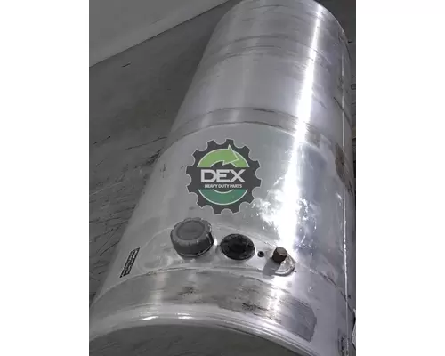 MACK CXU613 Fuel Tank