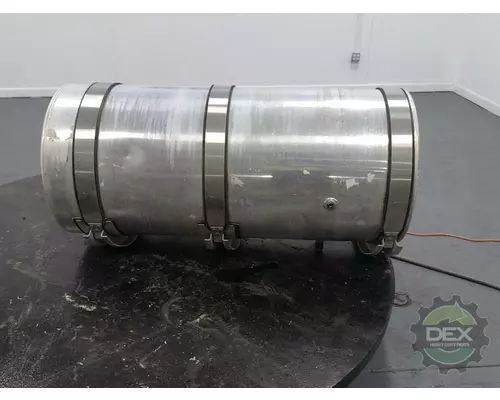 MACK CXU613 Fuel Tank