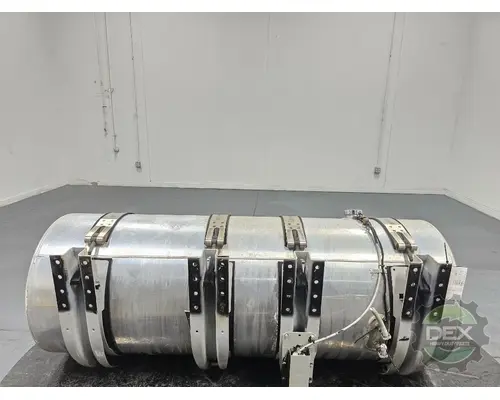 MACK CXU613 Fuel Tank