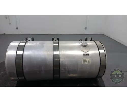 MACK CXU613 Fuel Tank