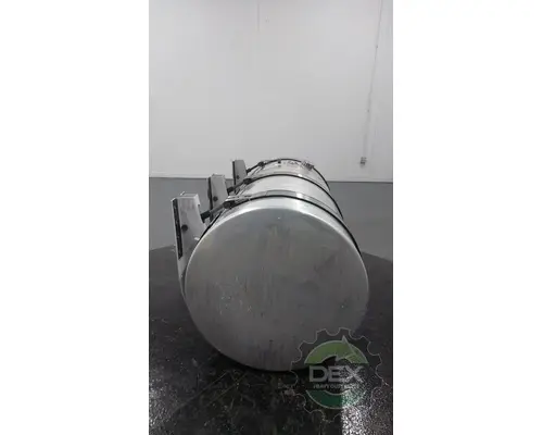 MACK CXU613 Fuel Tank