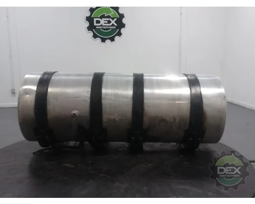 MACK CXU613 Fuel Tank