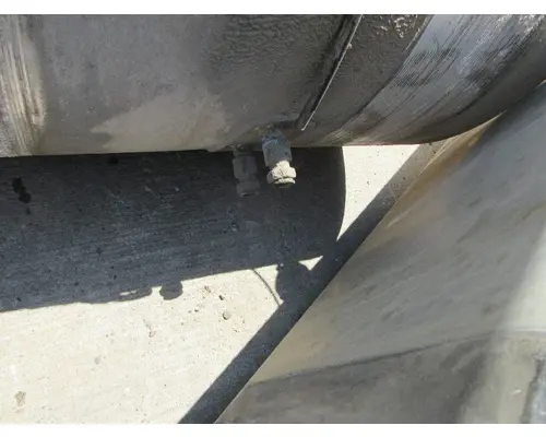 MACK CXU613 Fuel Tank