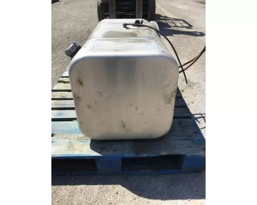 MACK CXU613 Fuel Tank