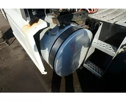 MACK CXU613 Fuel Tank